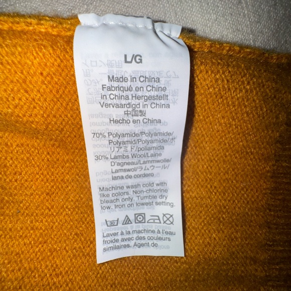 J.Crew Mens Crew Neck Pullover Sweater Sz.Large/Yellow-Gold/Lambs Wool Blend - Picture 3 of 5